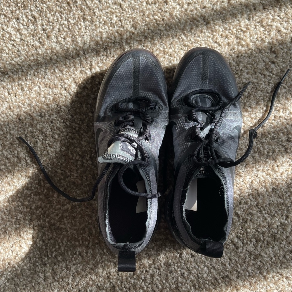 Nike Air VaporMax 2019 GS 'Ghost Black' – Size US 5 Y